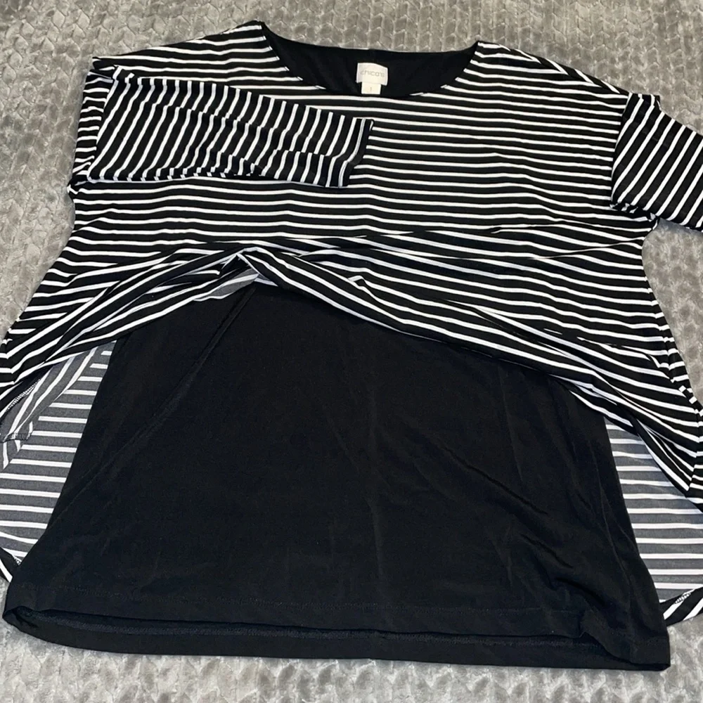 Chico’s Size 1/Medium Layered‎ Black and White Shirt.  3/4 Sleeve. - Picture 11 of 11